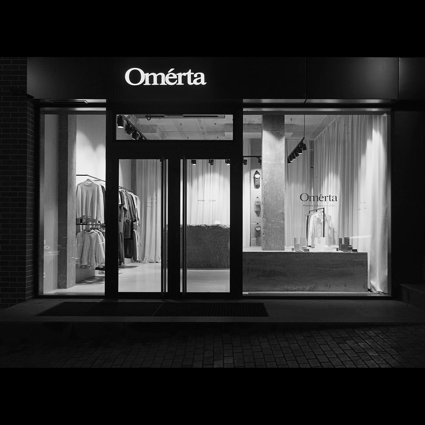 Брутальный минимализм в шоуруме в Екатеринбурге — проект команды Одногруппники