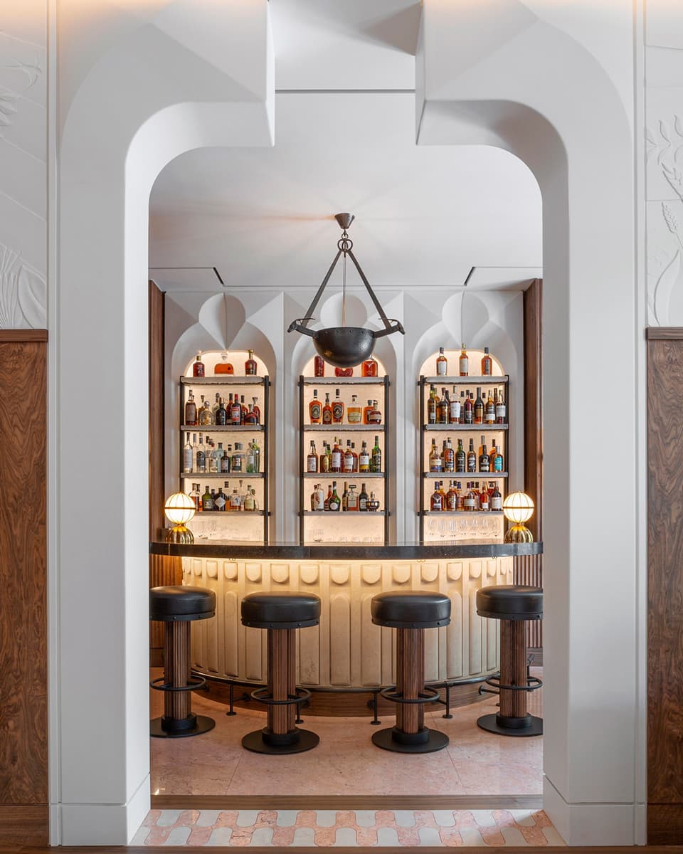 Гламурный ар-деко в лондонском баре — проект Bryan O’Sullivan Studio