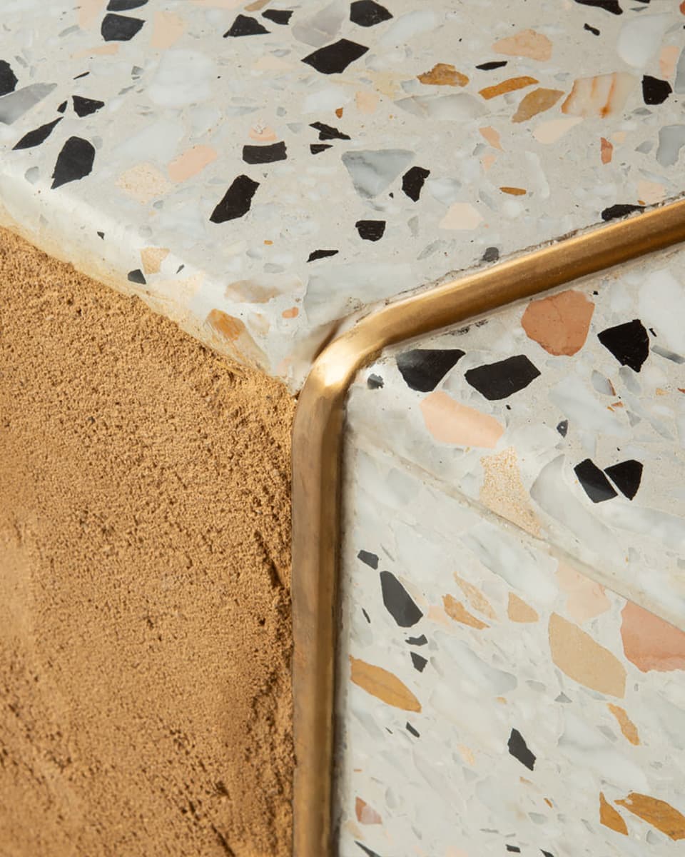 Современный магазин кофе с ритуальной атмосферой – проект AZAZ Architects