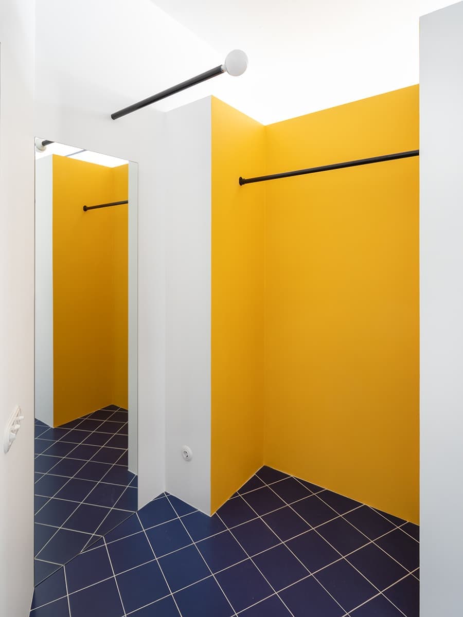 Маленькая квартира в стиле архитектурного модернизма — проект buro5