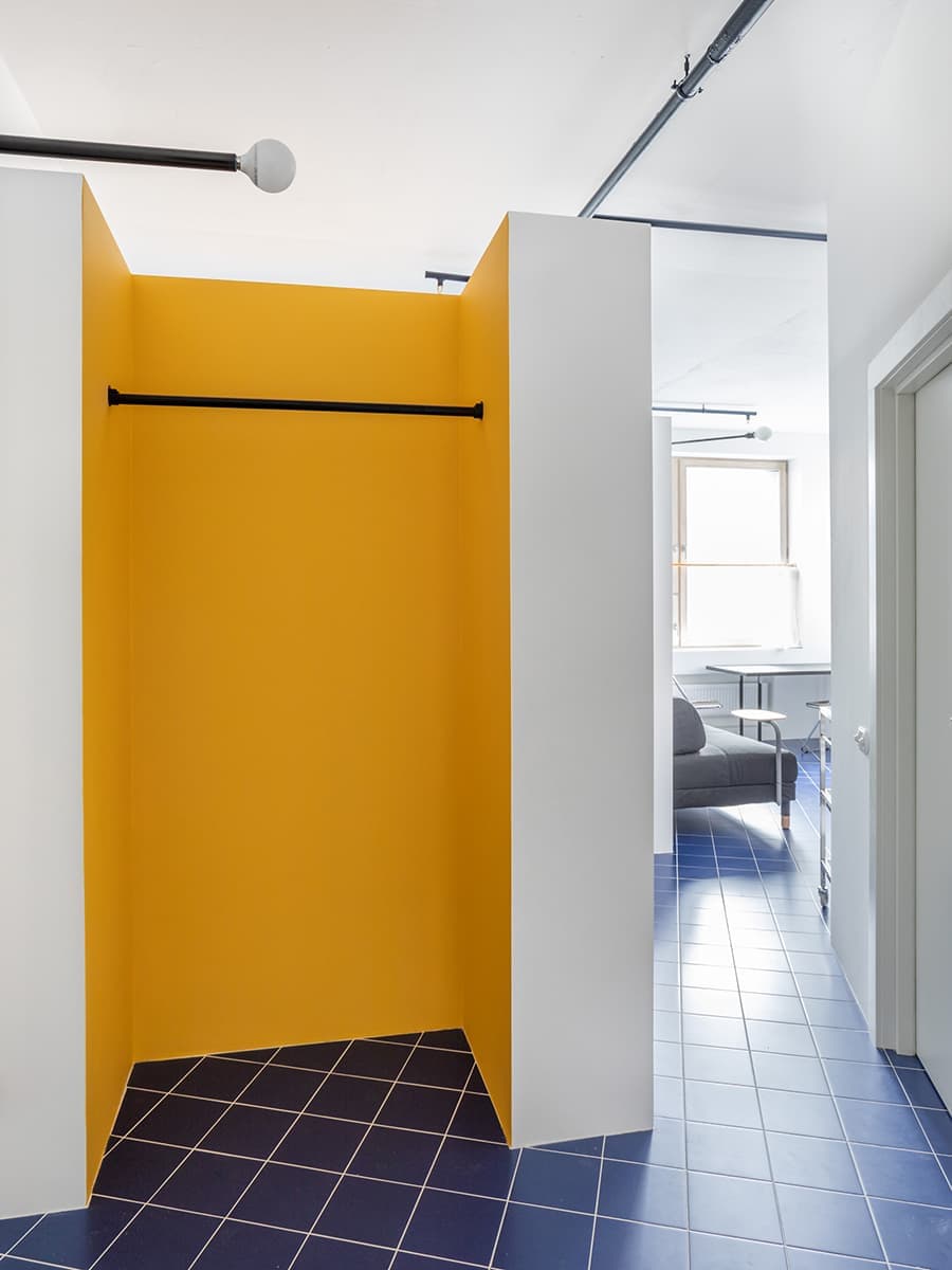 Маленькая квартира в стиле архитектурного модернизма — проект buro5