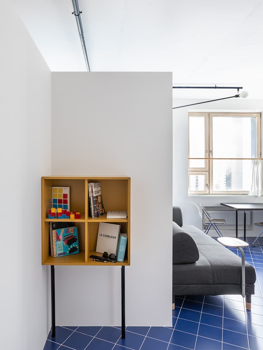 Маленькая квартира в стиле архитектурного модернизма — проект buro5