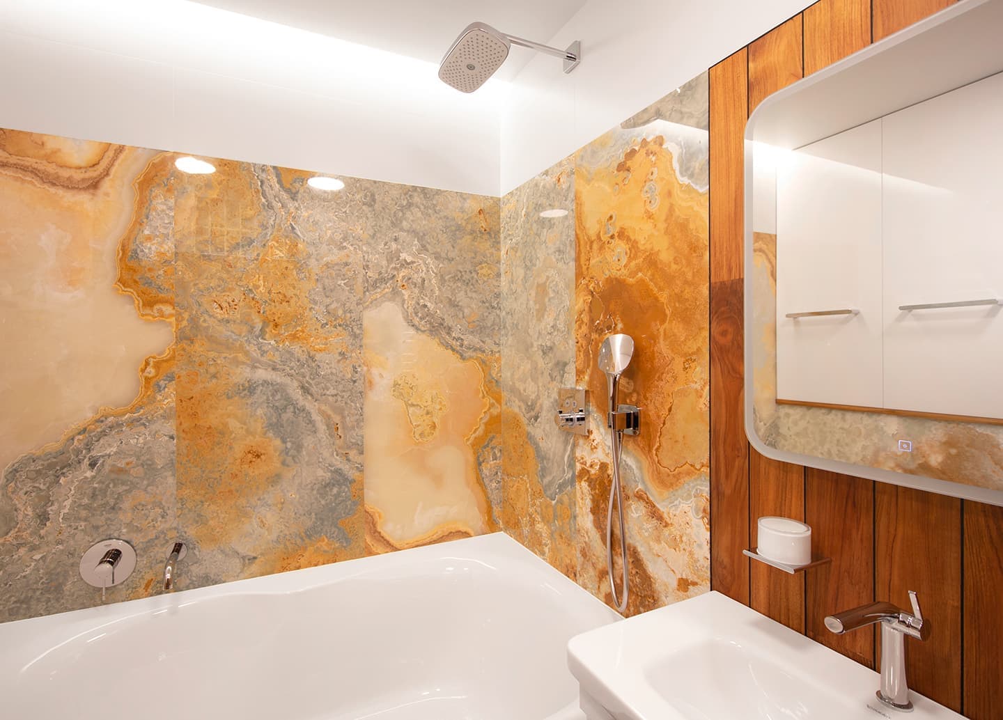 Московская квартира с интерьером каюты первого класса — проект MOBA