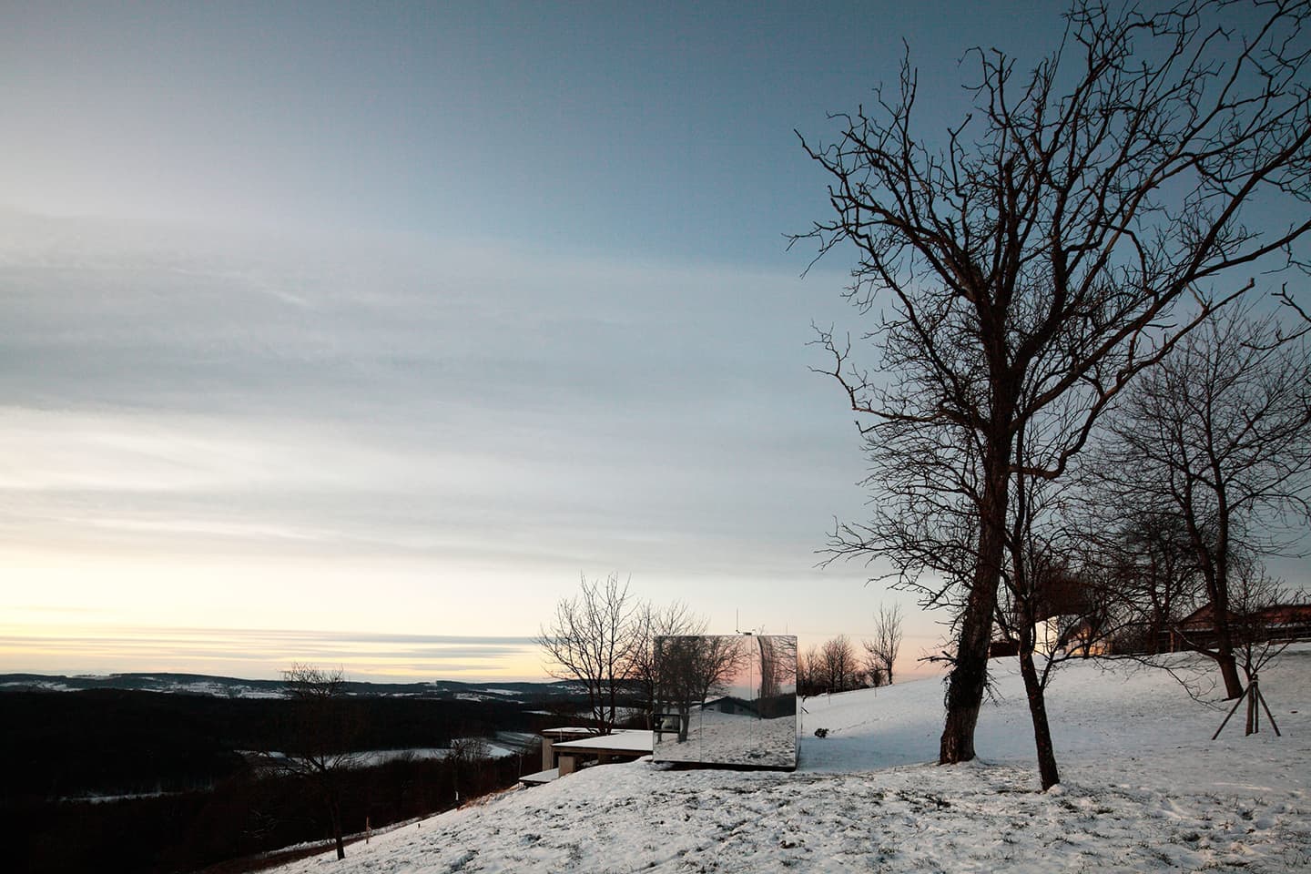 Зеркальный переносной дом — проект Delugan Meissl Associated Architects