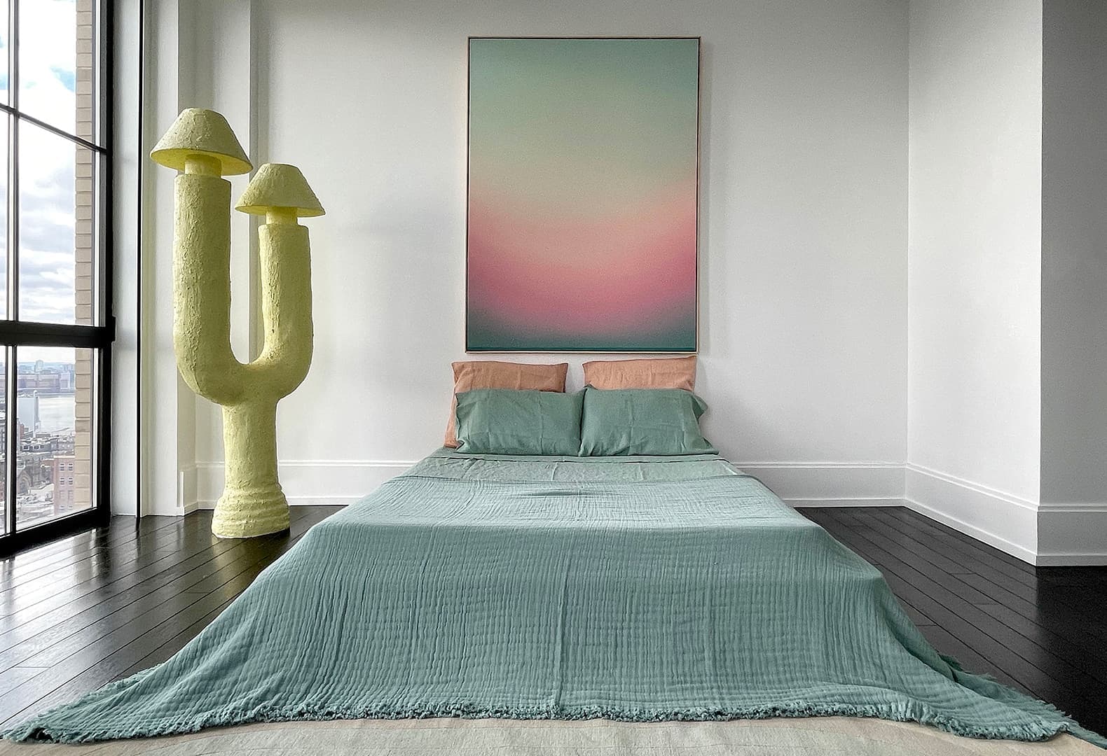 Выставка коллекционного дизайна Galerie Philia в Walker Tower