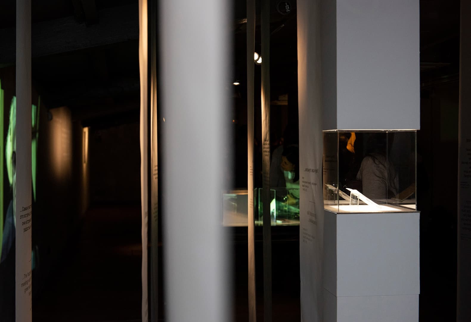 Выставка «0.8.5» в Музее истории ГУЛАГа, авторы – студенты первого потока курса «Экспозиционный дизайн», 2020