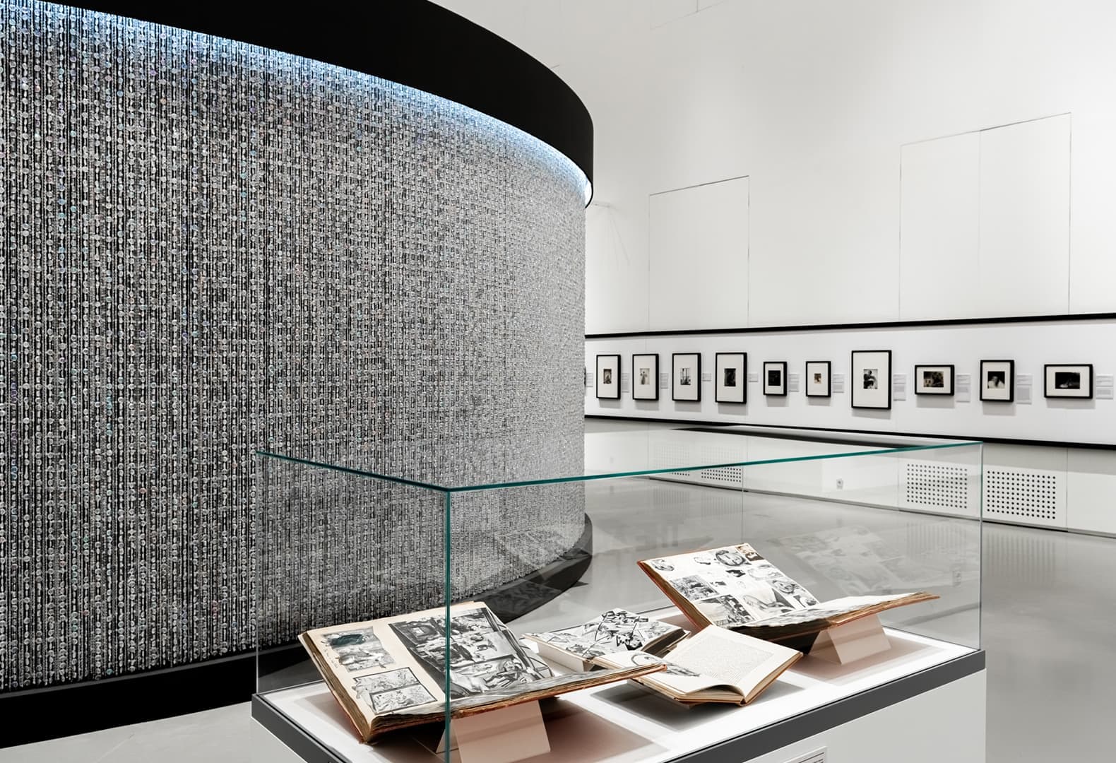 «Сесил Битон и культ звезд», Эрмитаж