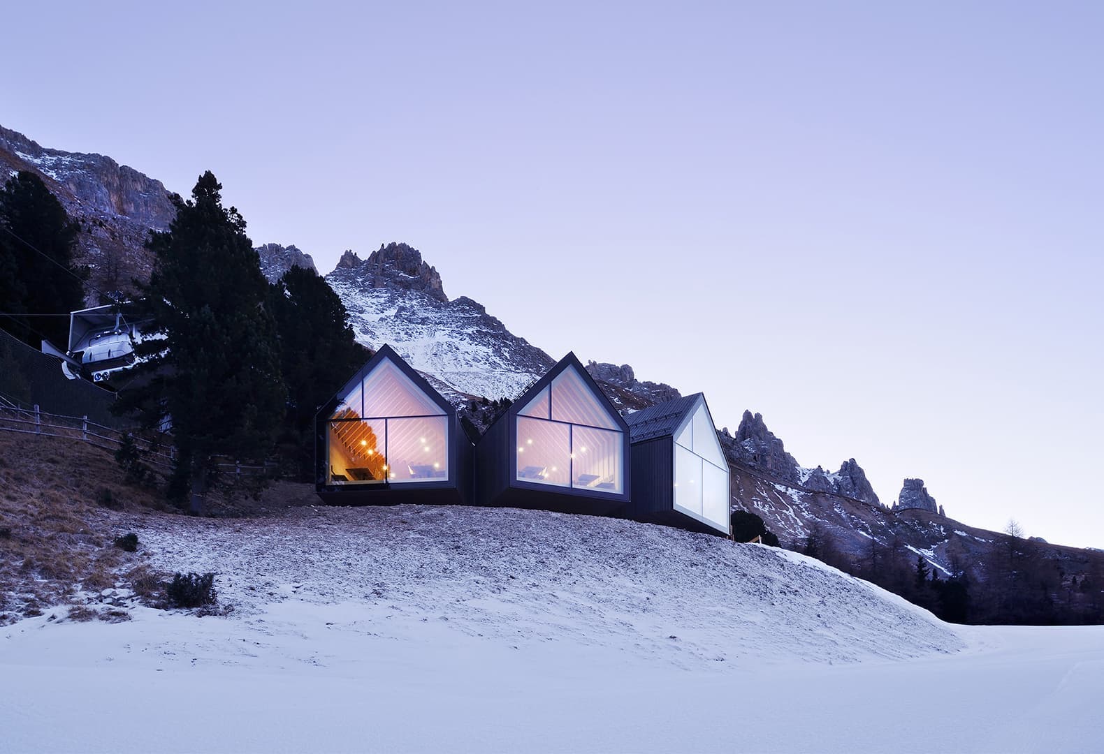 OBERHOLZ MOUNTAIN HUT. Фото: Oskar Da Riz, Jens Rüßmann