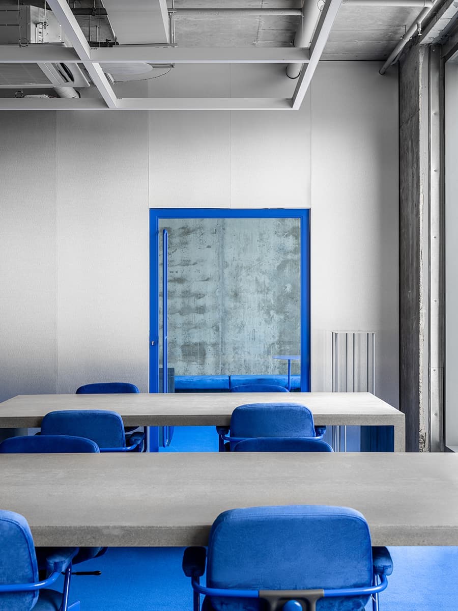 Многофункциональное пространство с бутиком, кафе и офисом – московский шоурум Crosby Studios