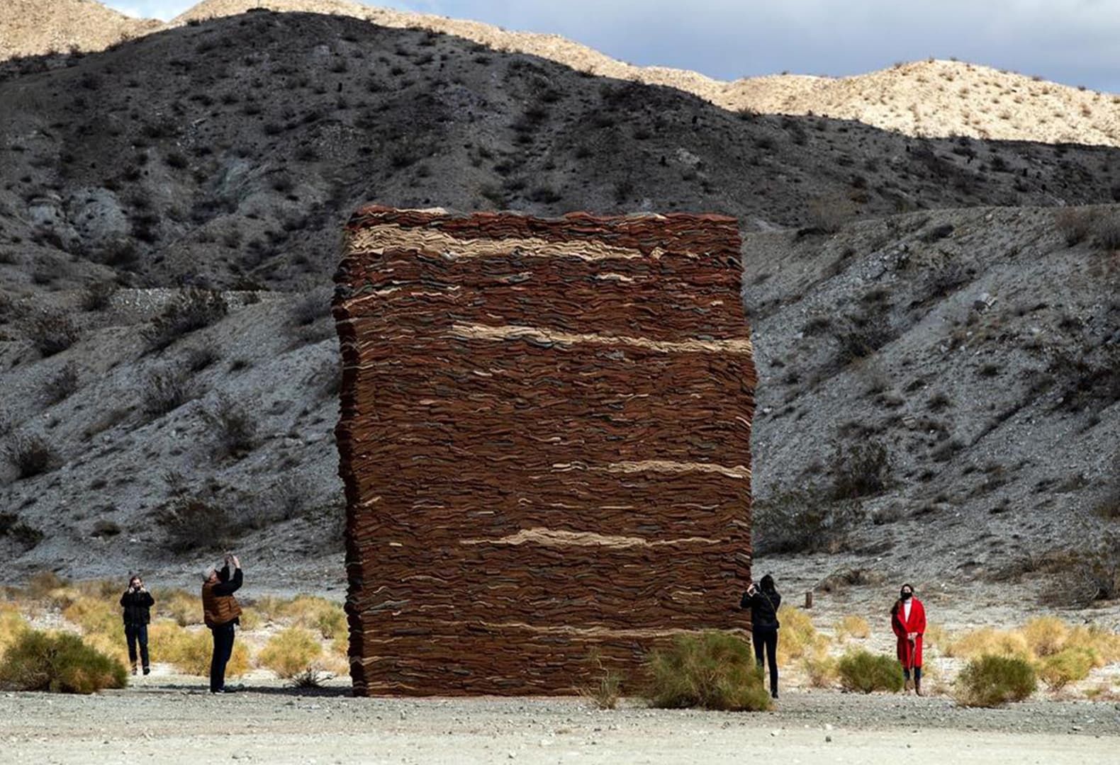 Desert X 2021. Zahrah Alghamdi, What Lies Behind The Walls