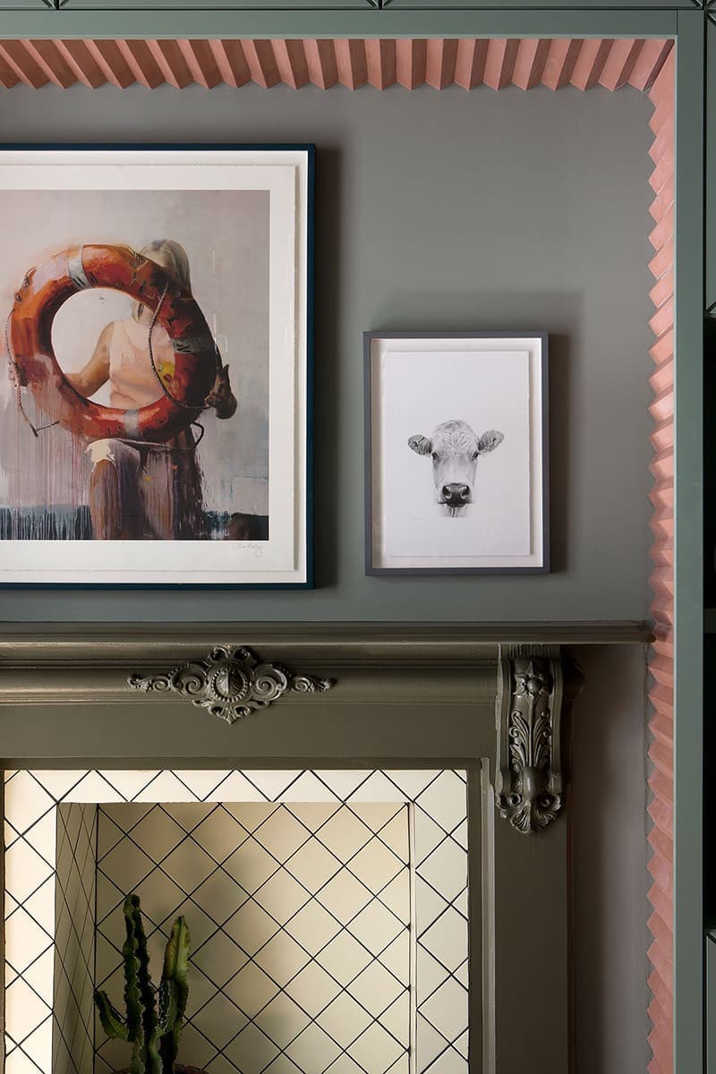 Интерьер с необычными решениями для молодой пары в историческом поместье – проект дизайнера Рошин Лафферти