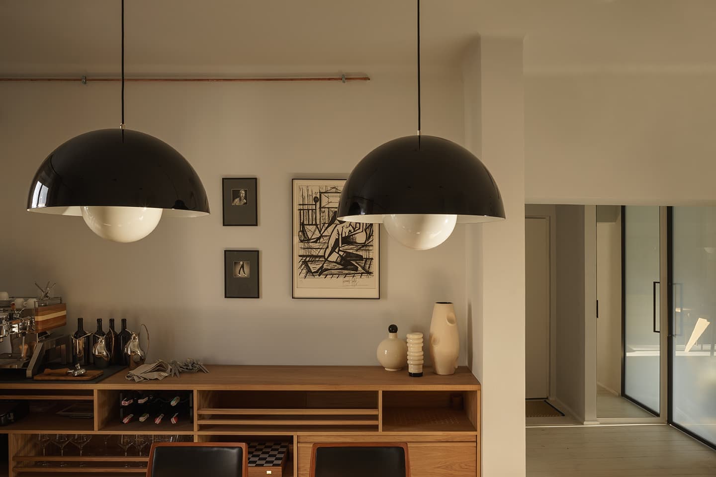 Квартира в Варшаве с дизайнерскими деталями пражского метро – проект студии Loft Kolasiński