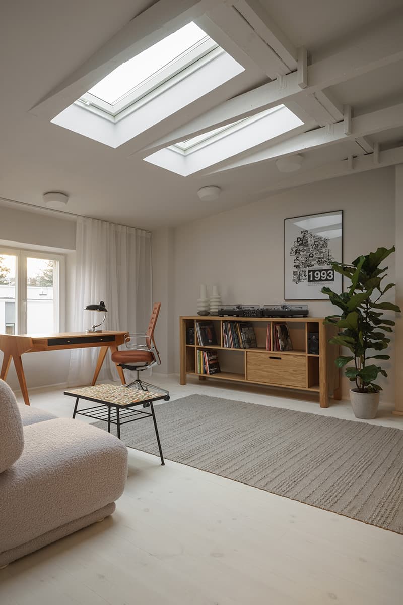 Квартира в Варшаве с дизайнерскими деталями пражского метро – проект студии Loft Kolasiński