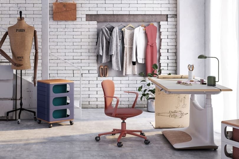 Upon: первый в мире регулируемый электронный стол