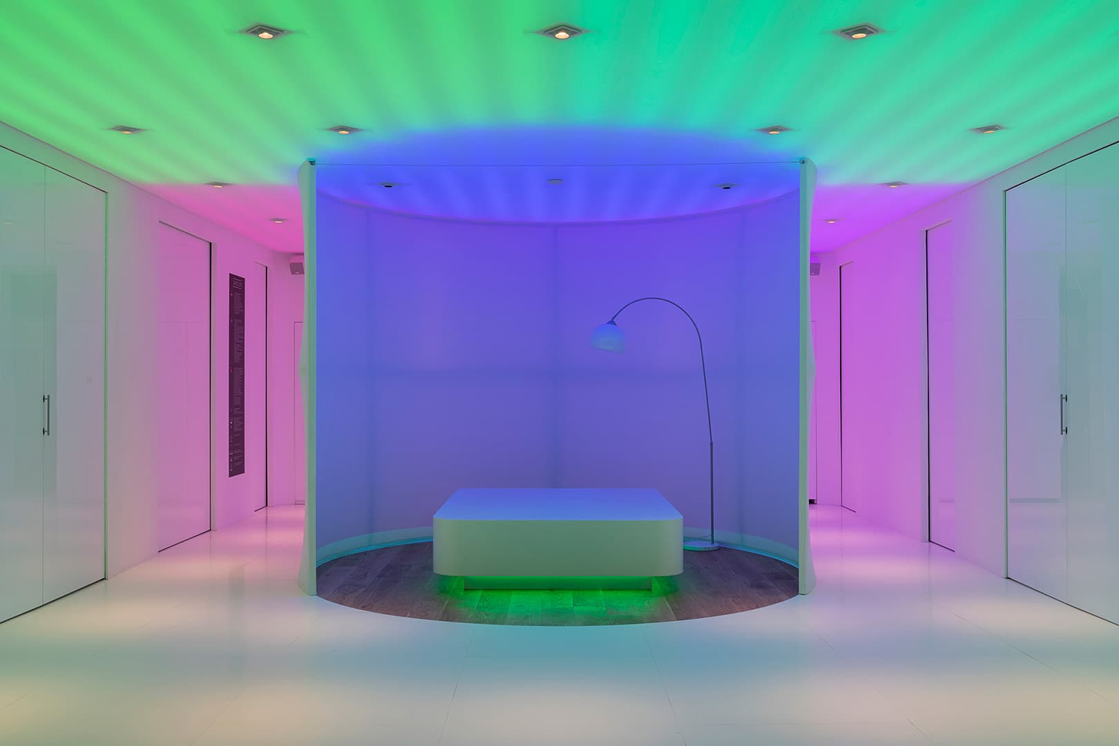 Влад Обласов: «Свет как инструмент для работы с ощущениями человека»