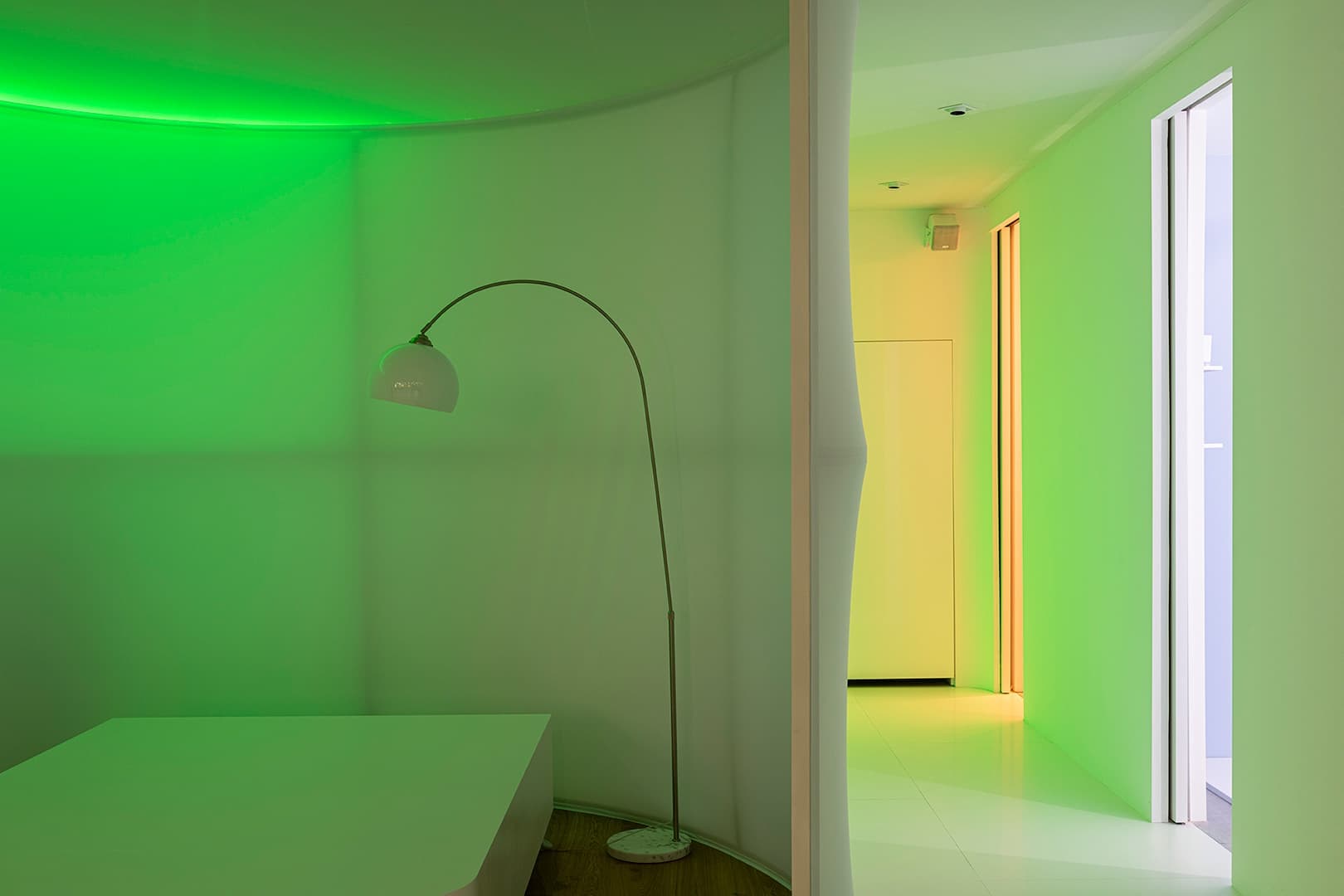 Влад Обласов: «Свет как инструмент для работы с ощущениями человека»