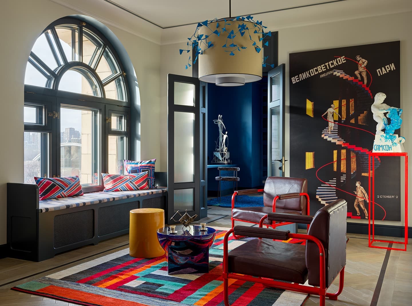 Квартира с авангардными принтами в интерьере – проект студии ONLY design