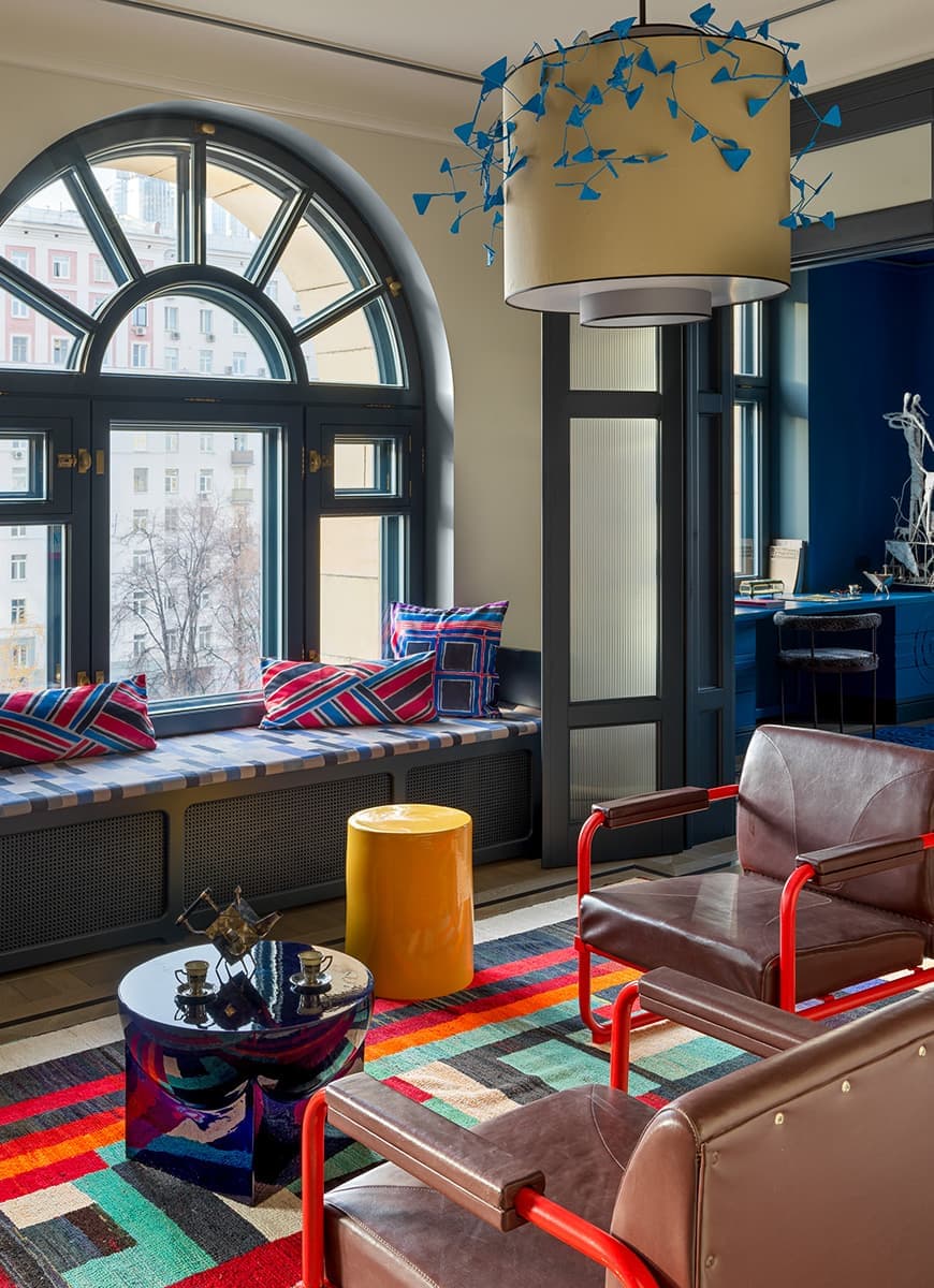 Квартира с авангардными принтами в интерьере – проект студии ONLY design