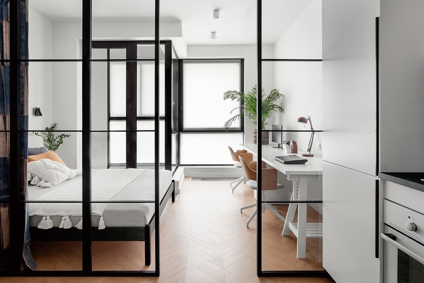 Маленькая квартира для работы из дома – проект студии NomadForm