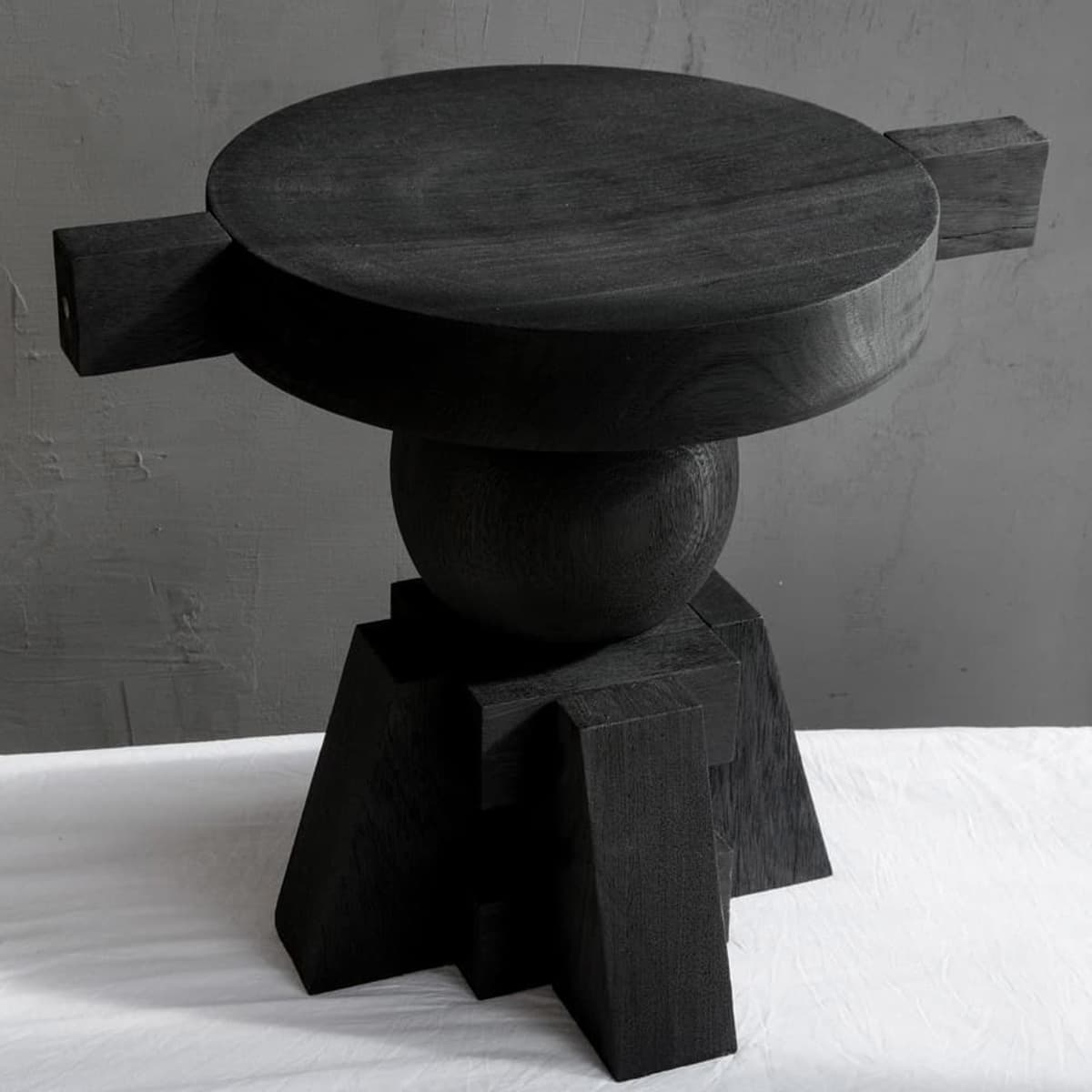 Armel Soyer. Кристиан Колаc. Pedestal #48