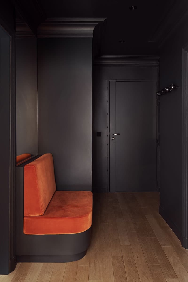 Монохромная квартира в Париже – проект студии Martin Massé