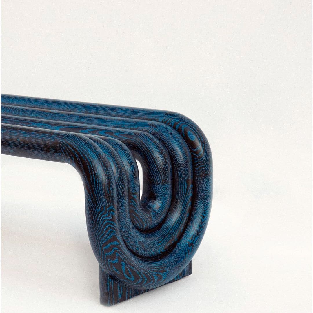 Скамейка Ouroboros. Дизайн: Don Tanani