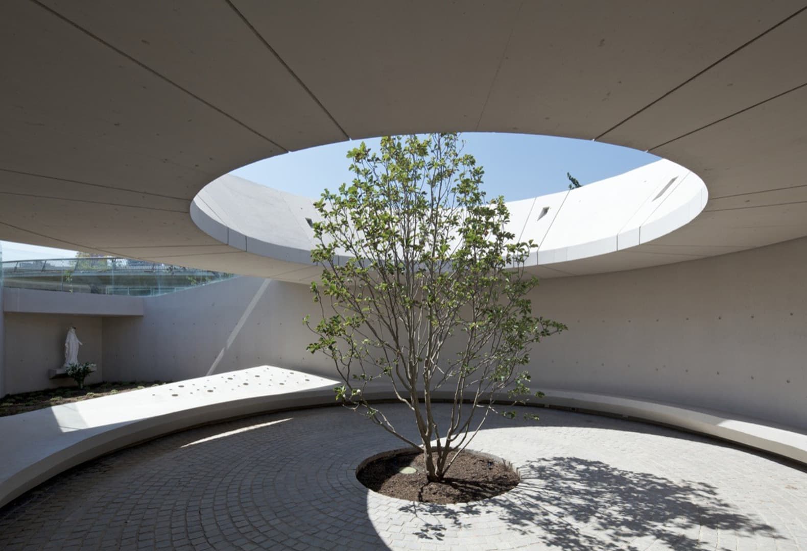 M9 Memorial. Gonzalo Mardones V Arquitectos. Фото: Nico Saeh