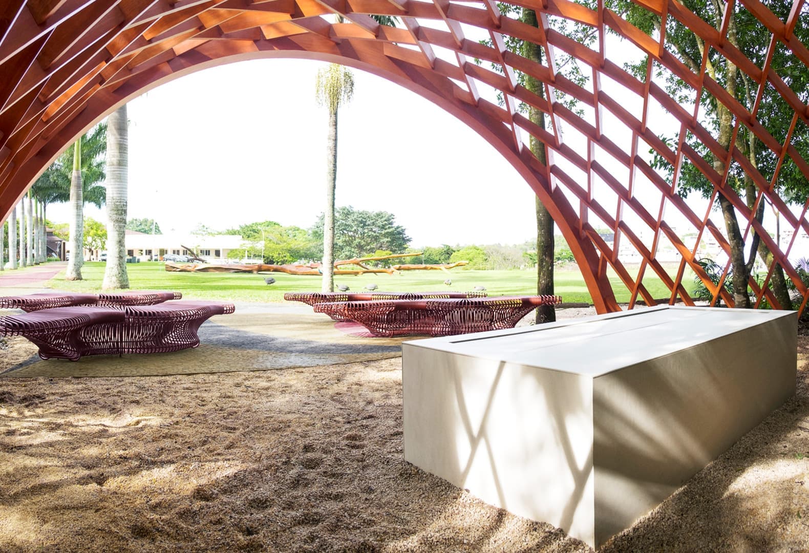 Мемориальный парк дас Сережейрас. Crisa Santos Arquitectos. Isis de Oliveira