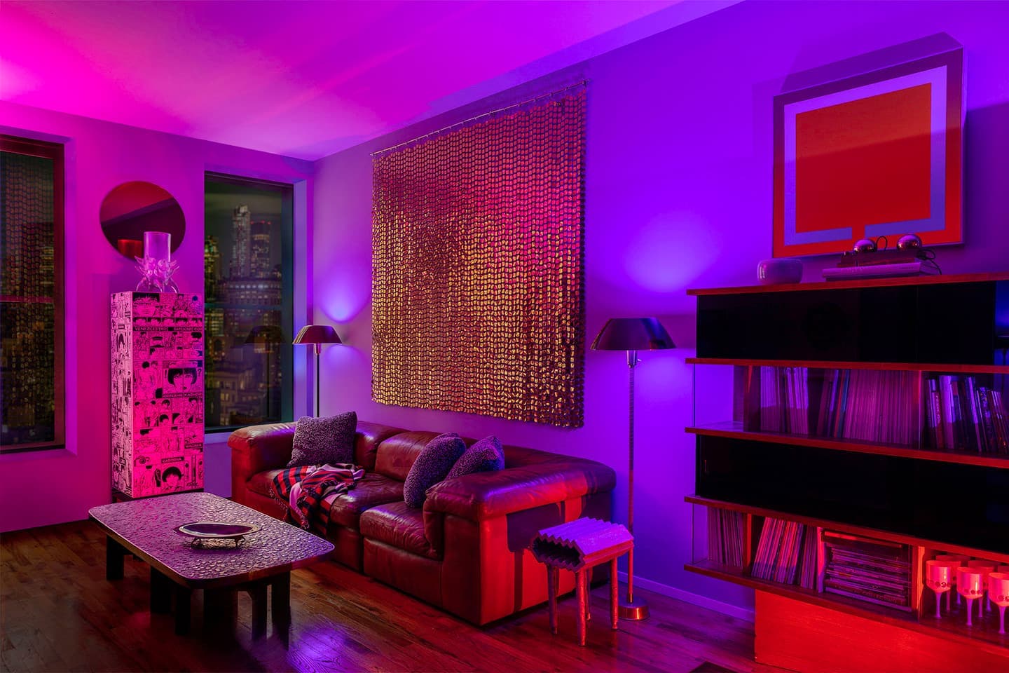 Нью-йоркская квартира с RGB подсветкой – проект дизайнеров Райана Лоусона и Шона Робинса