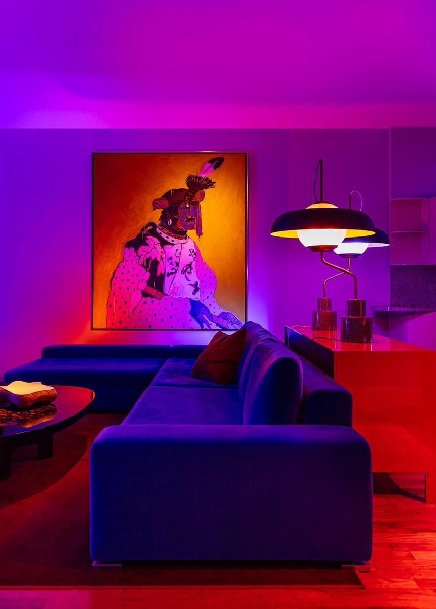 Нью-йоркская квартира с RGB подсветкой – проект дизайнеров Райана Лоусона и Шона Робинса
