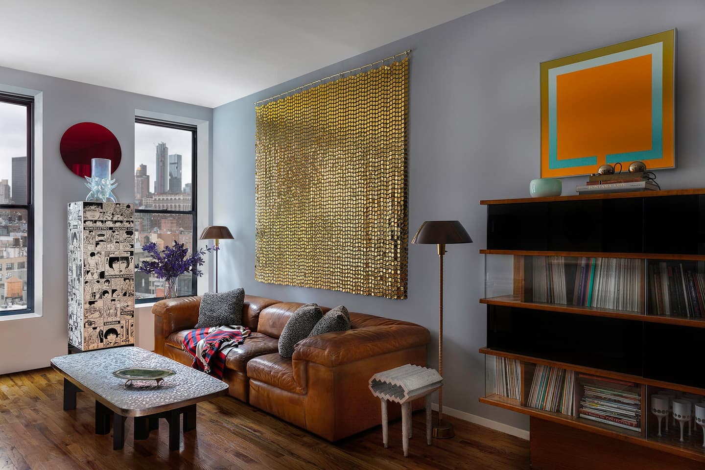 Нью-йоркская квартира с RGB подсветкой – проект дизайнеров Райана Лоусона и Шона Робинса