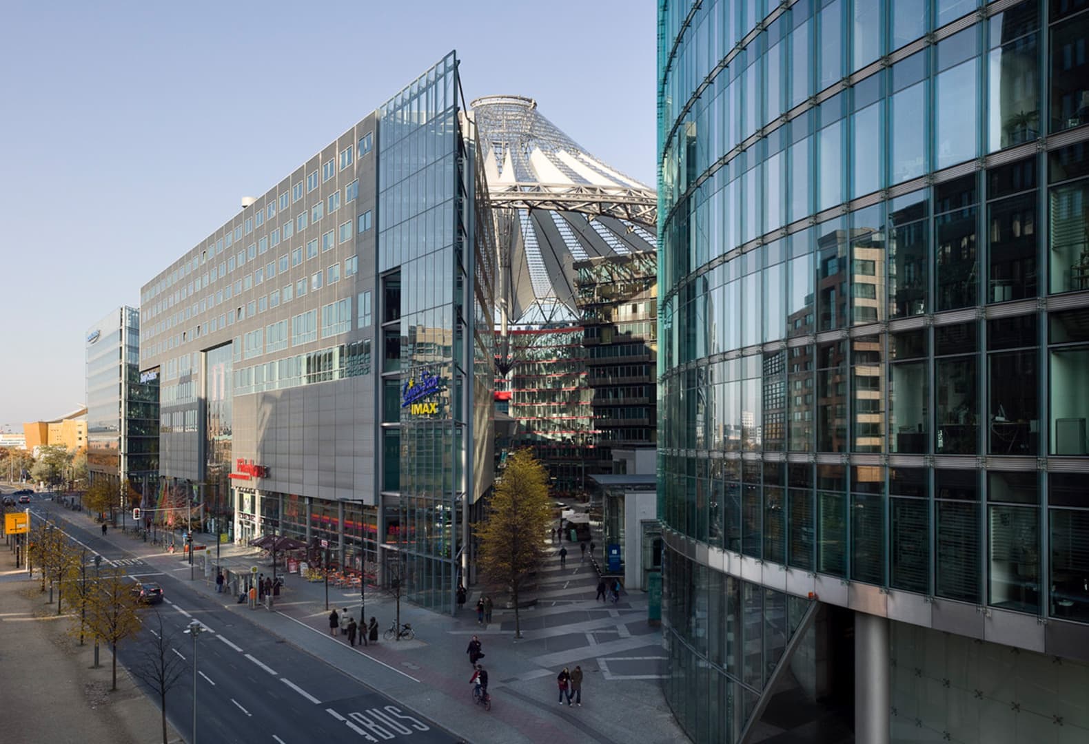 Оливия Конье. Totem