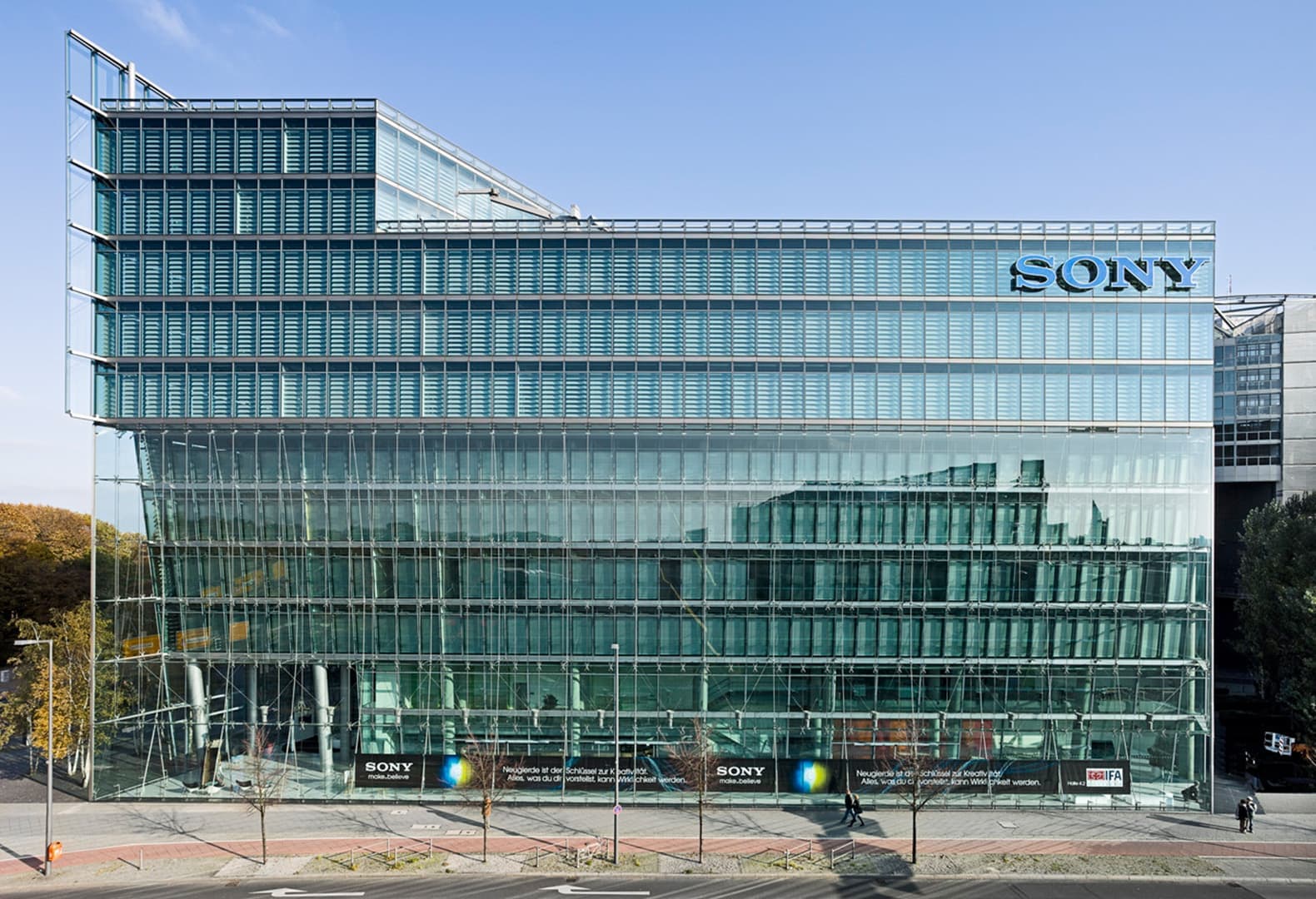 Оливия Конье. Totem