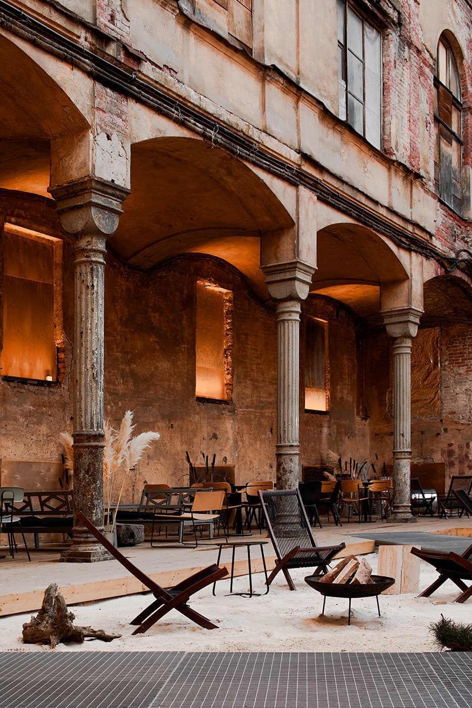 Общественное пространство в историческом особняке – проект DA bureau