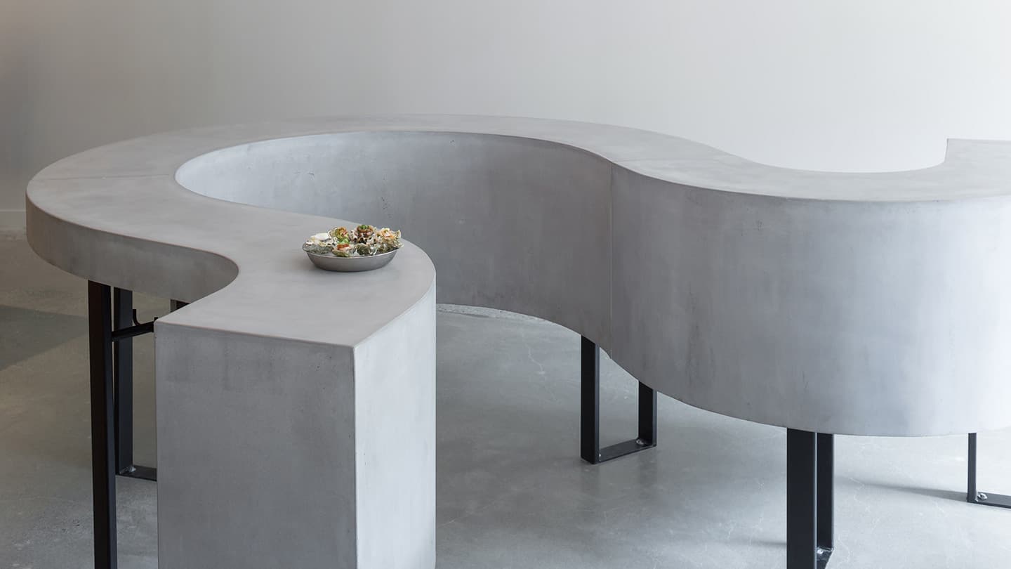 Устричный ресторан из бетона – проект студии Batay-Csorba Architects