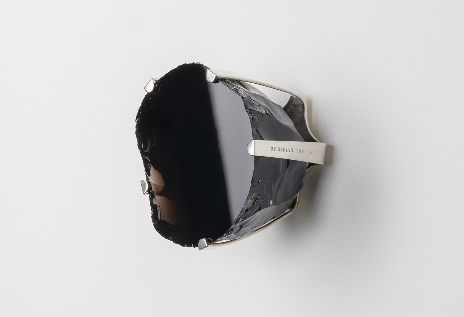 Obsidian Mirror. Front