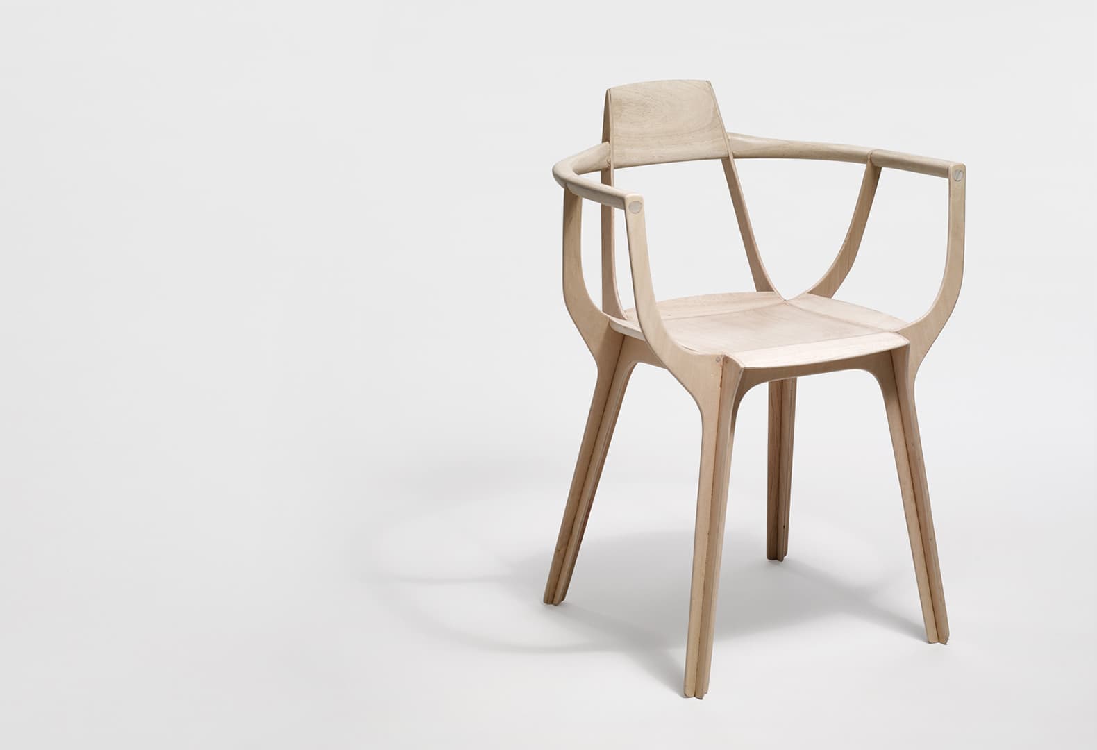 Стул Eutopia, Франциско Гомез Паз