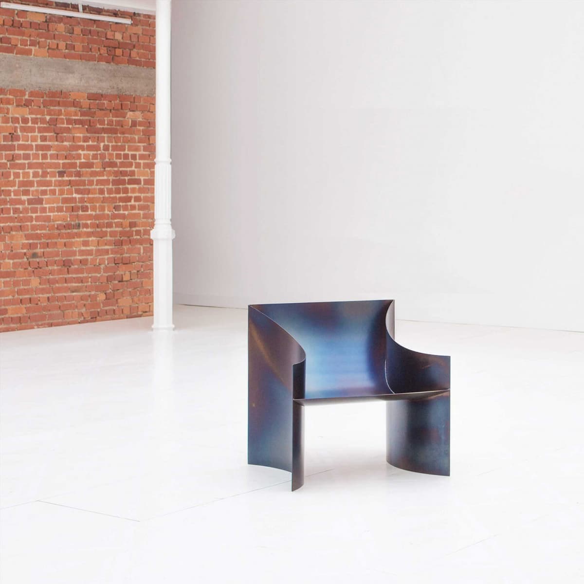 One curve chair, дизайн: Objects with Narratives, Бельгия