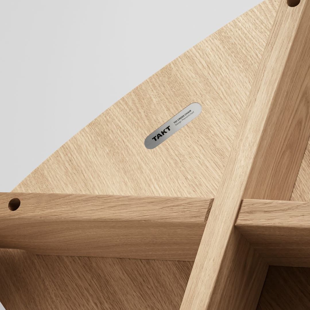 Cross Chair. TAKT