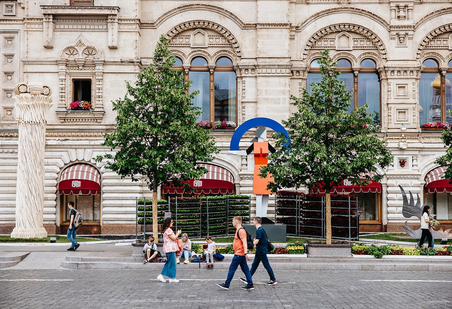 «Красный сад» на Красной площади: выставка паблик-арта