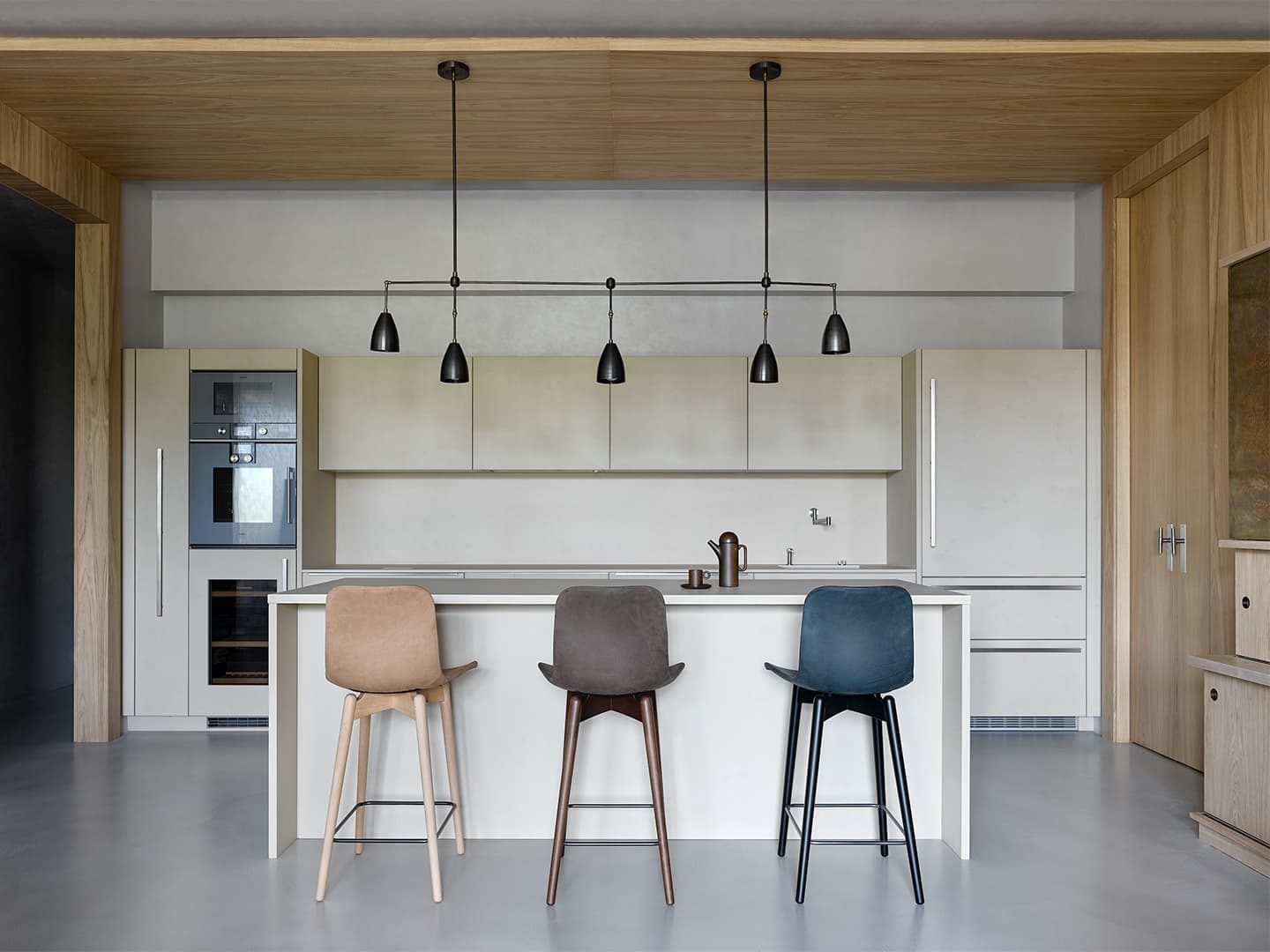 Московские апартаменты с камином – проект бюро Workshop studio