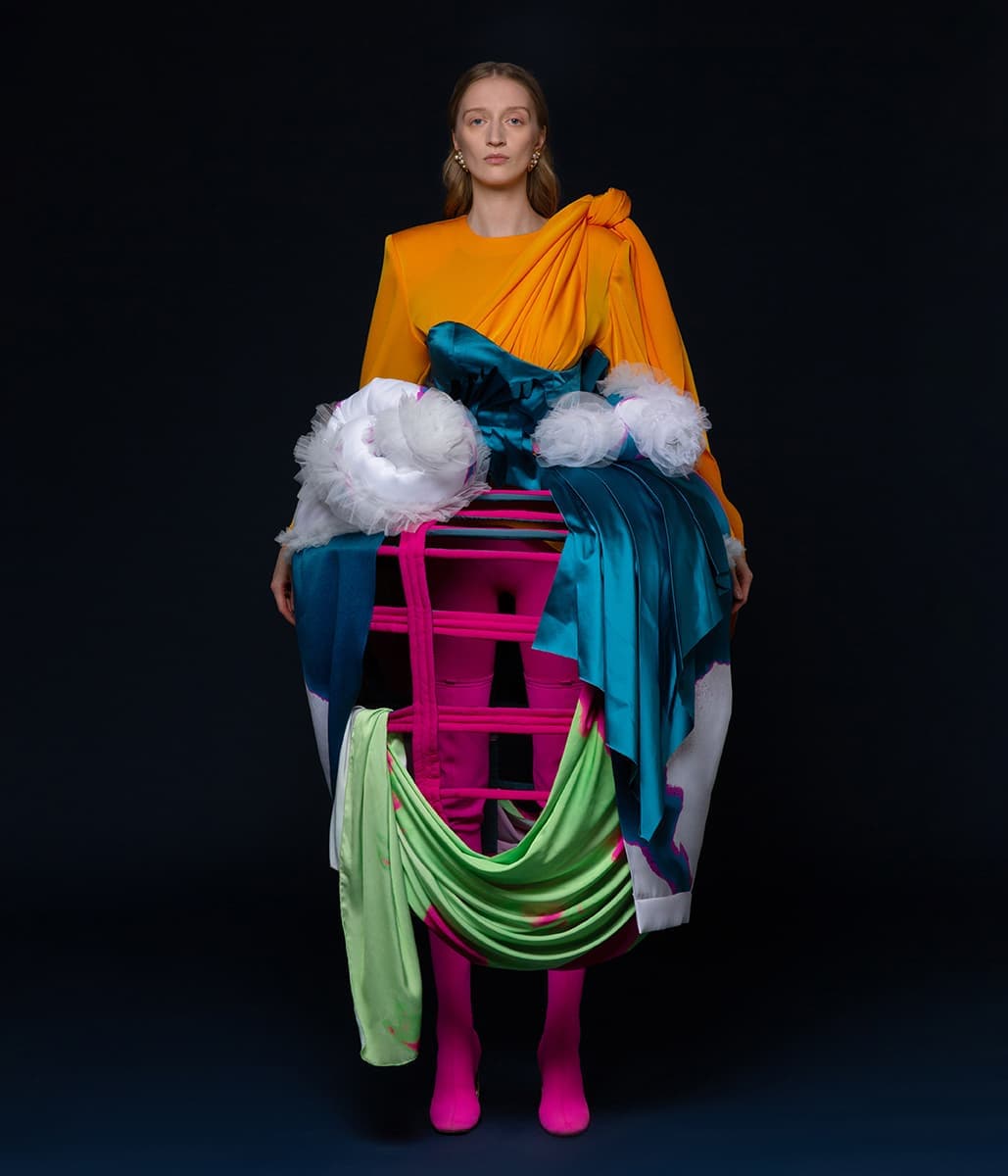 «Если крикнуть в вазу, будет эхо», Дарина Сорокина