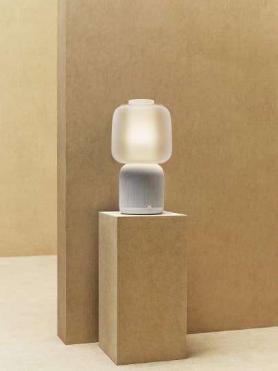 IKEA и Sonos обновили дизайн настольной лампы SYMFONISK