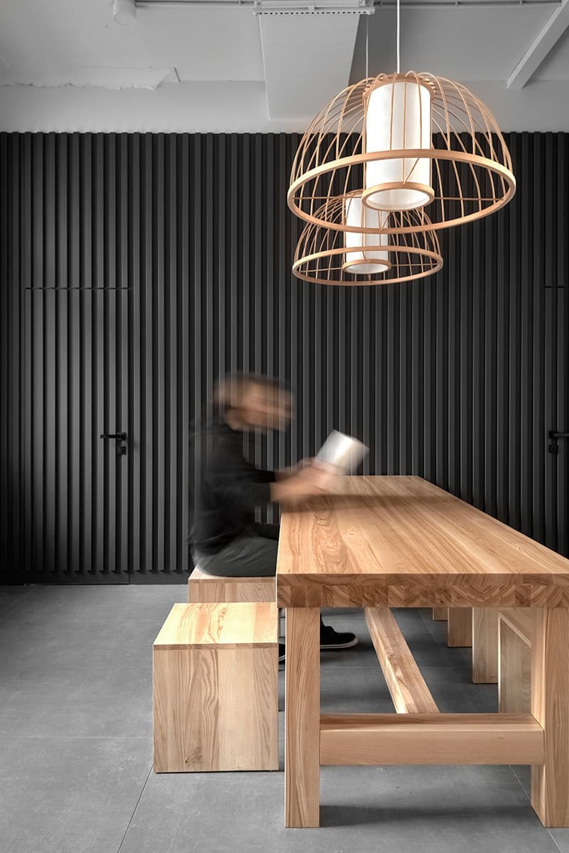 «Плавающая во времени» квартира 1930х годов – проект французской студии Hauvette & Madani