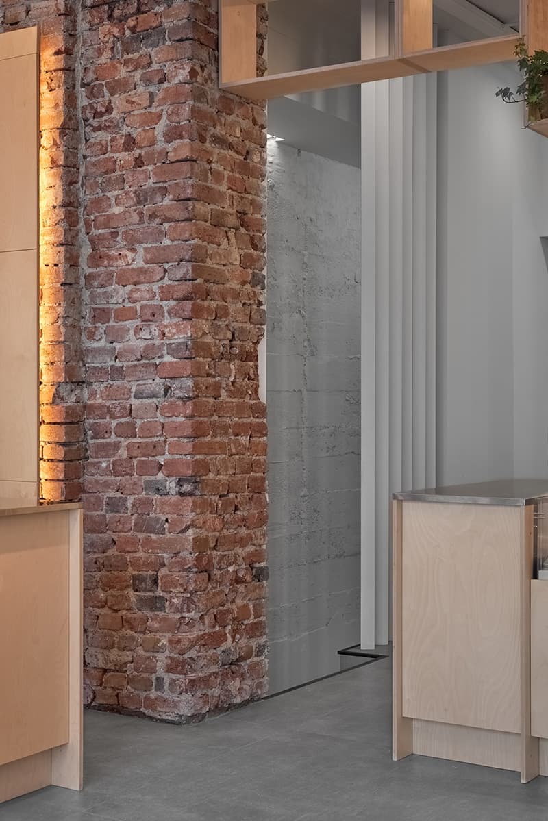 «Плавающая во времени» квартира 1930х годов – проект французской студии Hauvette & Madani