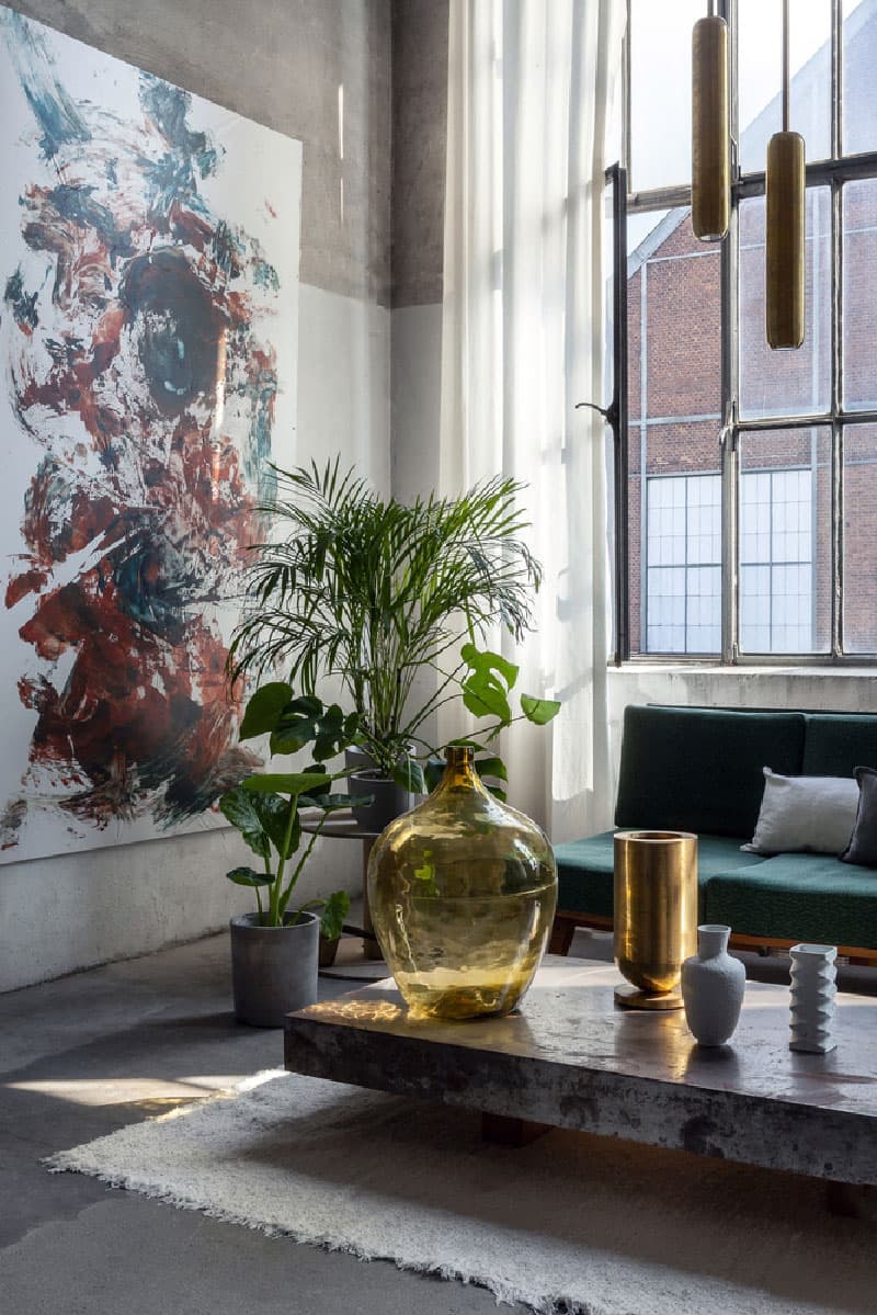 Художественная студия внутри заброшенной фабрики – проект архитектора Эвелины Макоса