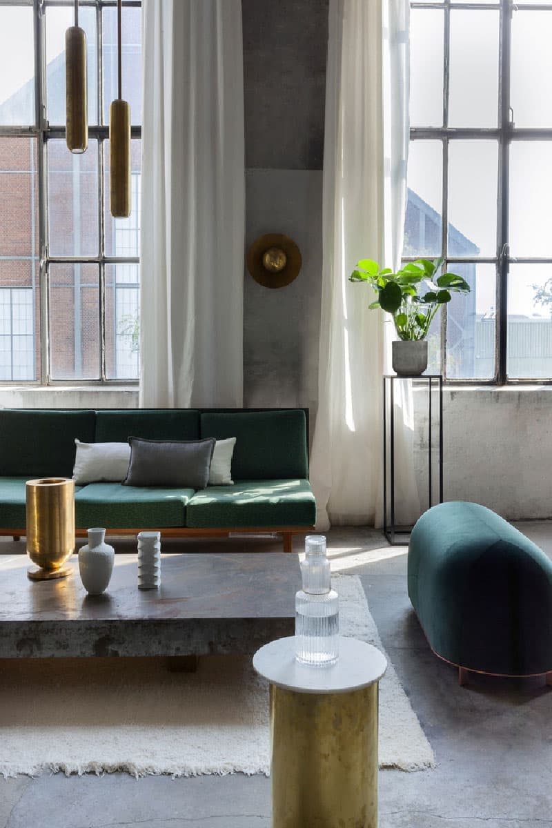 Художественная студия внутри заброшенной фабрики – проект архитектора Эвелины Макоса