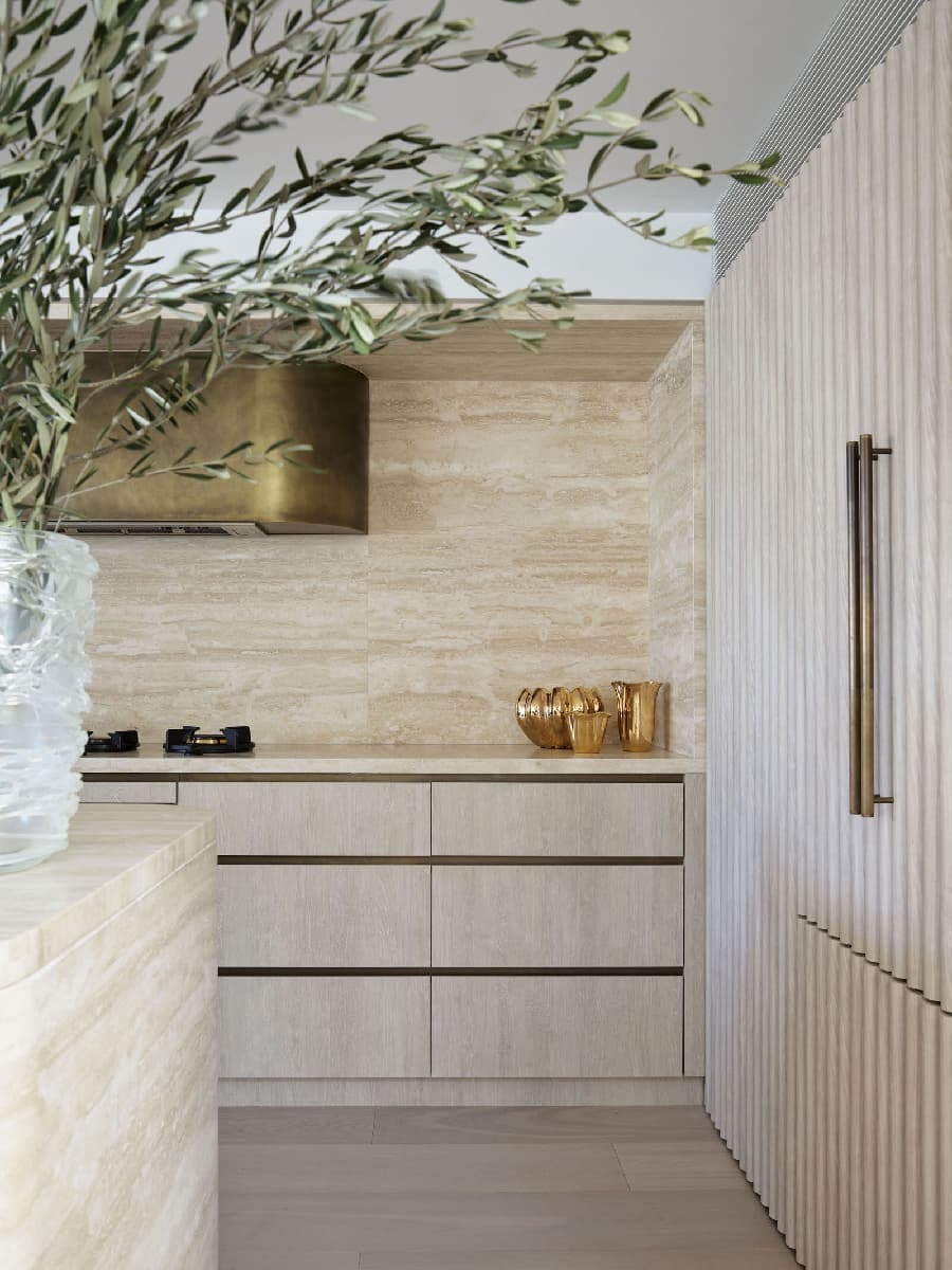 Гламурный пляжный дом в Сиднее – проект студии Nina Maya interiors