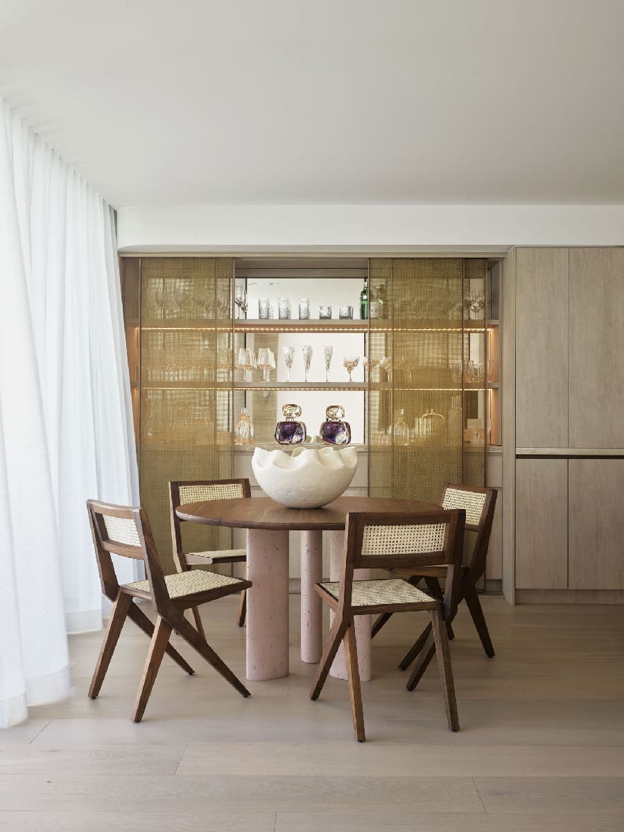 Гламурный пляжный дом в Сиднее – проект студии Nina Maya interiors