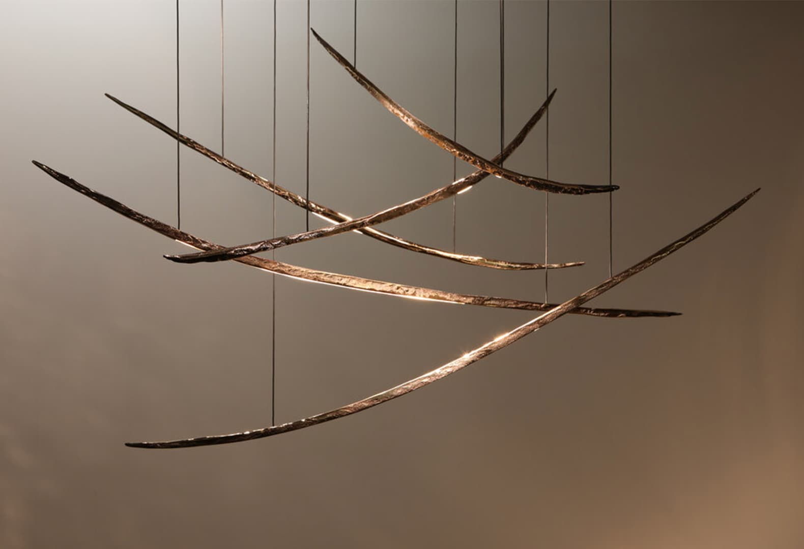 Владимир Славов / DIM Atelier. Светильники Katanas. Фото Ties Bemelmans